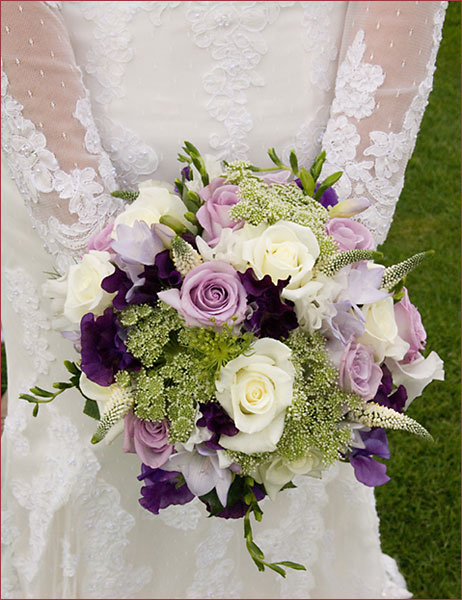 purple and silver bouquets for weddings
