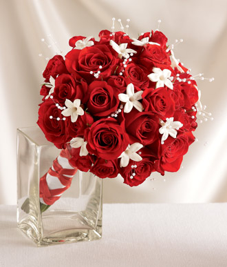 Very gorgeous idea for your bridal bouquet red wedding bouquet