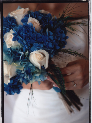 blue white bouquet