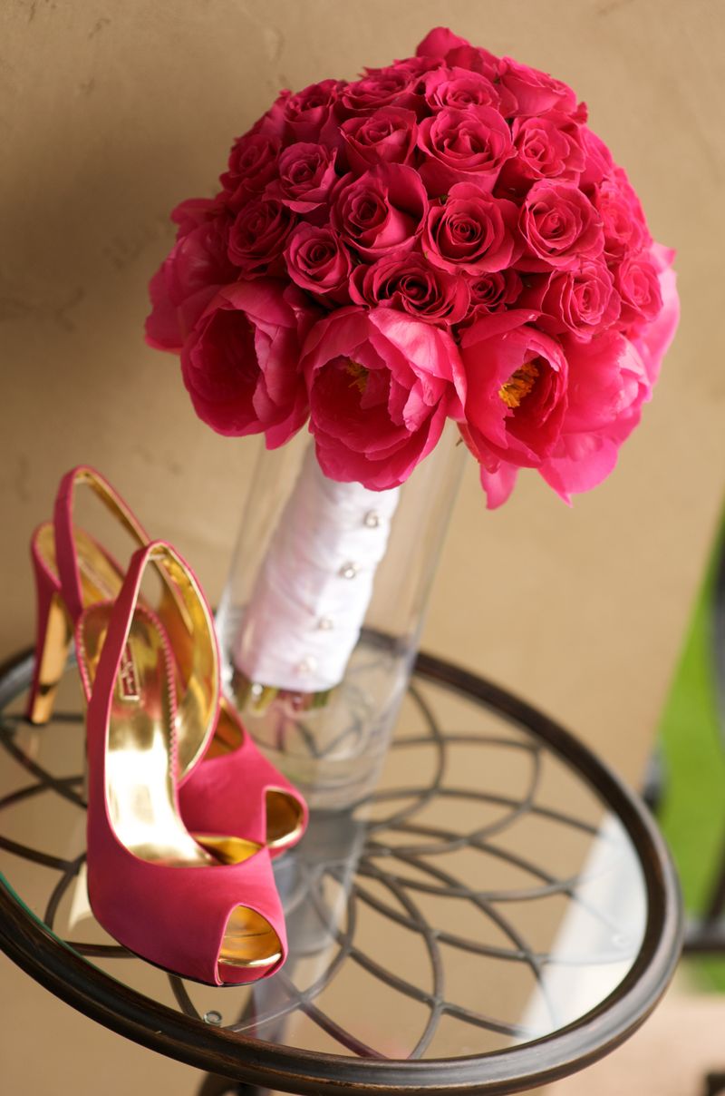 wedding bouquets pink roses prices