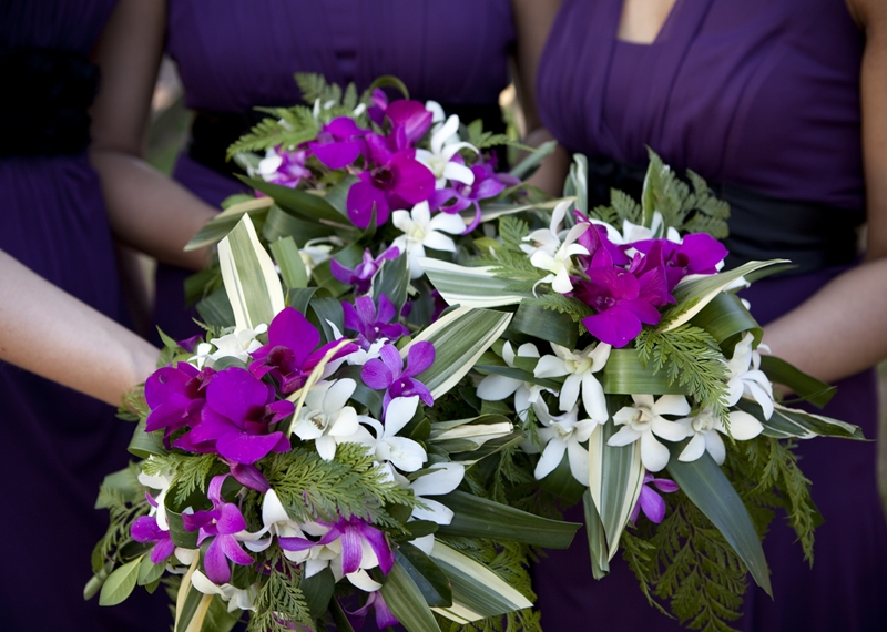 bridesmaid bouquet in purple
