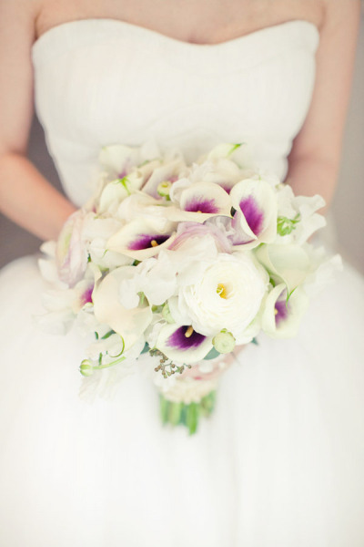 Stunning bouquet with gorgeous white callas with deep purple centres