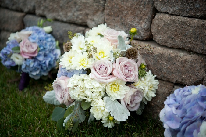 light-purple-blue-white-bouquet