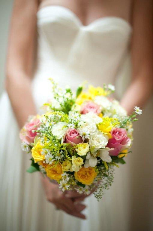 yellow and pink bouquet