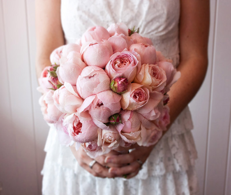 pastel pink bouquet for wedding