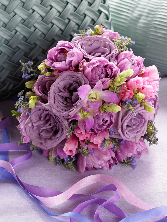 lilac roses bouquet