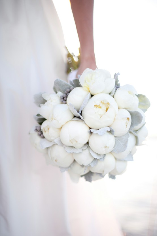 white bridal bouquet with peonies