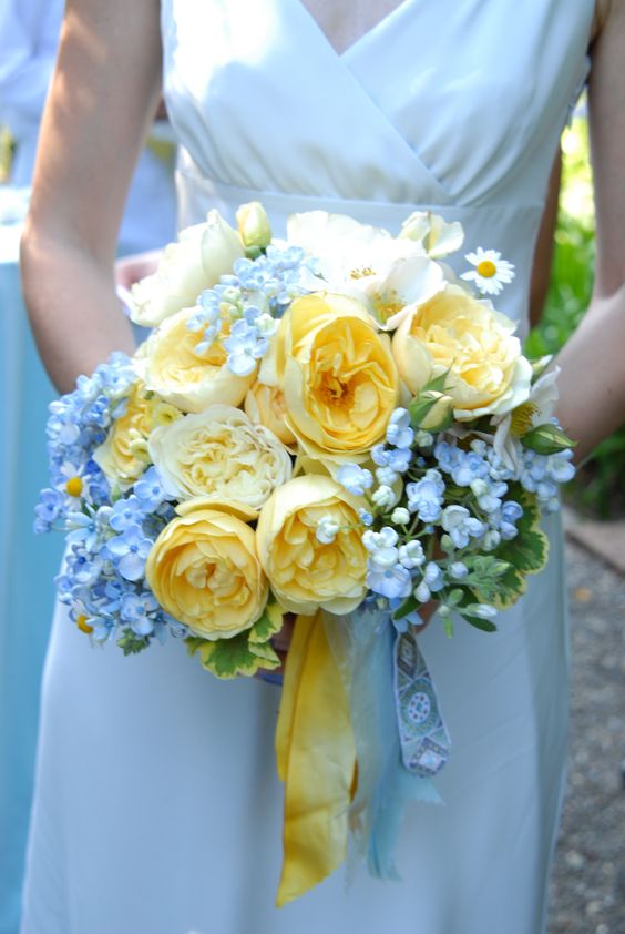 tweedia, hydrangeas, and English garden roses. All flowers by Ariella Chezar.