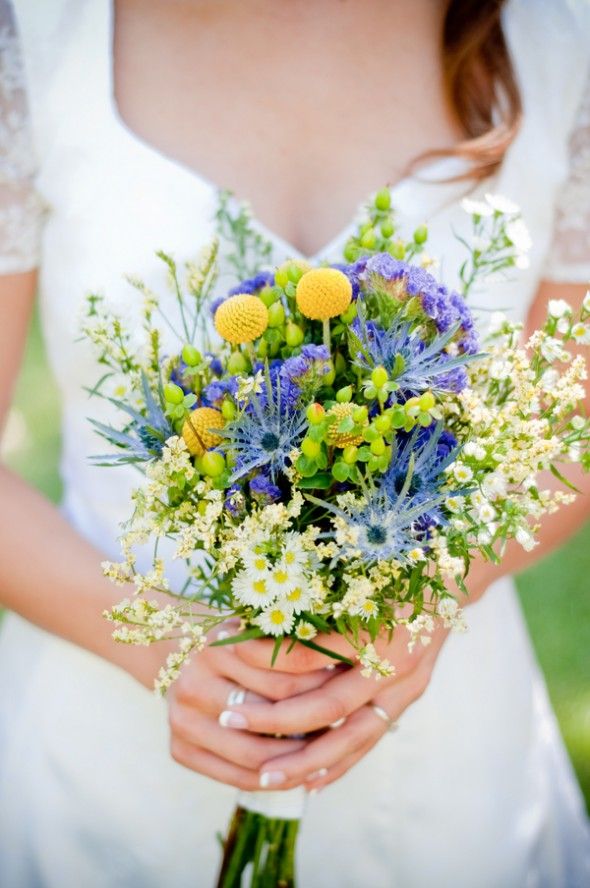 yellow blue bridal bouquet ideas 2017