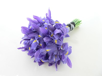 Simple Iris Bouquet