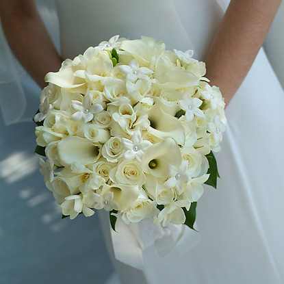 White Bouquet for Bride