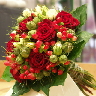 red roses bouquet